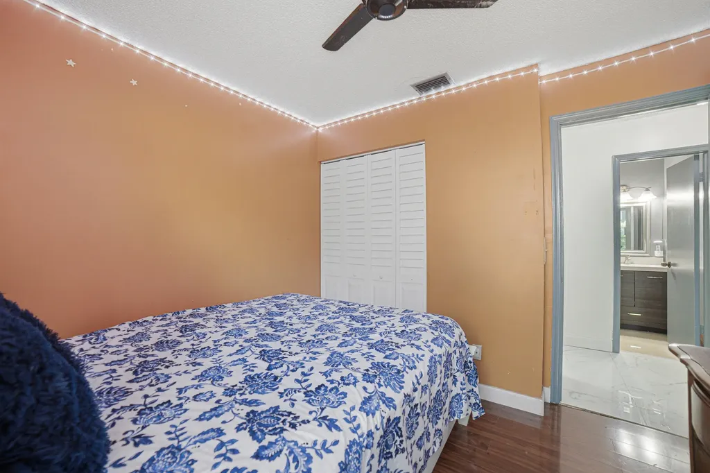 3517 NW 73rd Way NW Coral Springs FL 33065