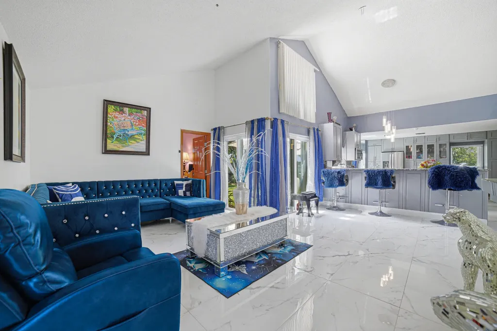 3517 NW 73rd Way NW Coral Springs FL 33065