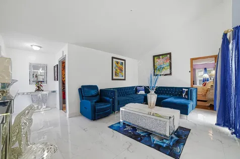 3517 NW 73rd Way NW Coral Springs FL 33065
