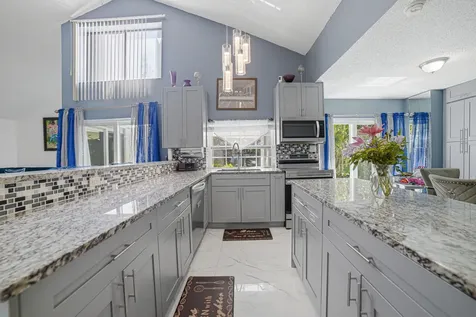 3517 NW 73rd Way NW Coral Springs FL 33065