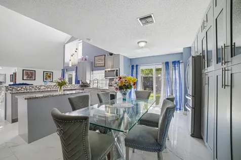 3517 NW 73rd Way NW Coral Springs FL 33065