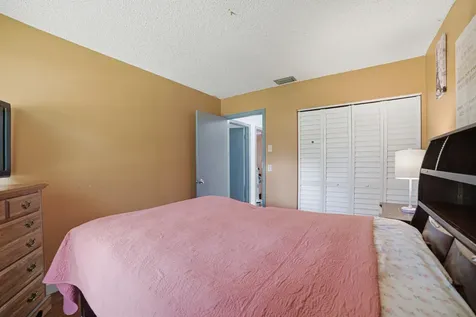 3517 NW 73rd Way NW Coral Springs FL 33065