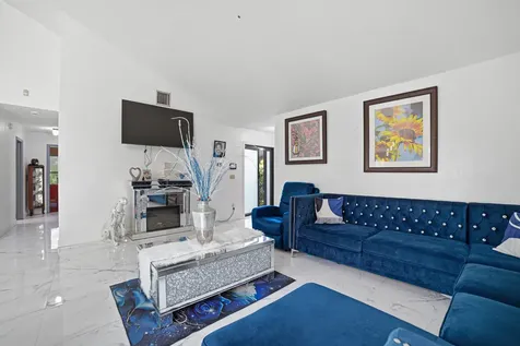 3517 NW 73rd Way NW Coral Springs FL 33065