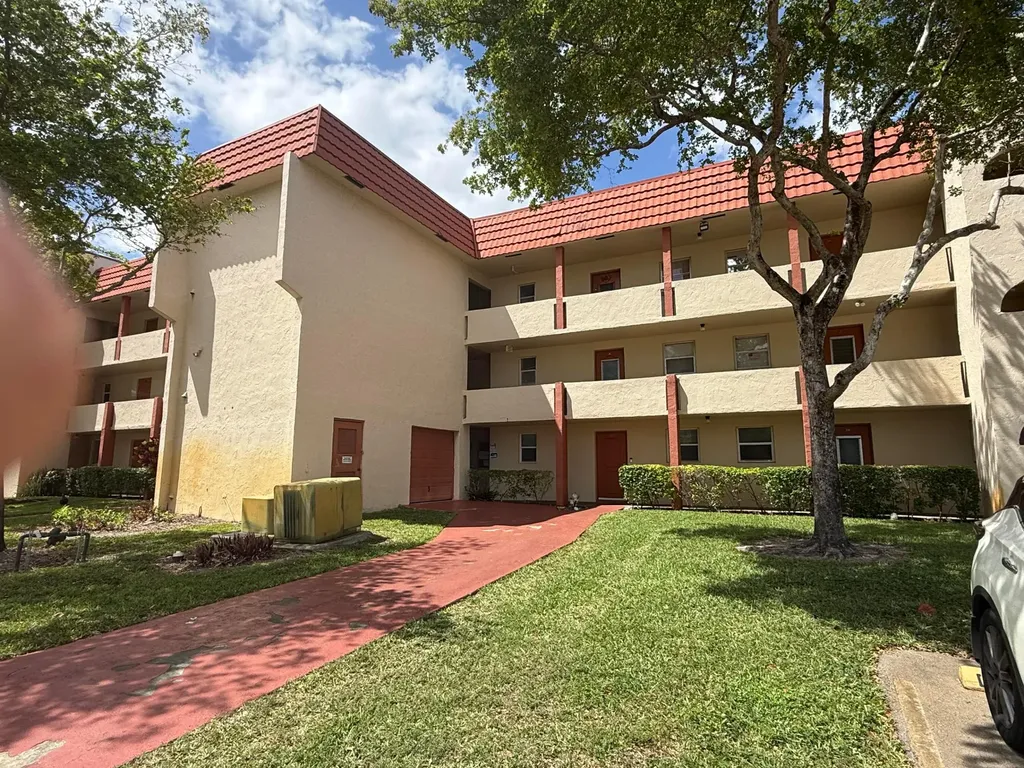 8051 Sunrise Lakes Drive N Sunrise FL 33322