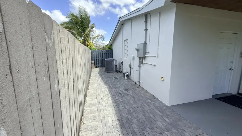 620 NE 24th Street Pompano Beach FL 33064