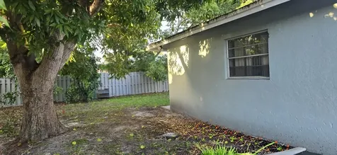 233 SE 26th Avenue Boynton Beach FL 33435