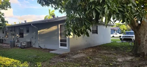 233 SE 26th Avenue Boynton Beach FL 33435