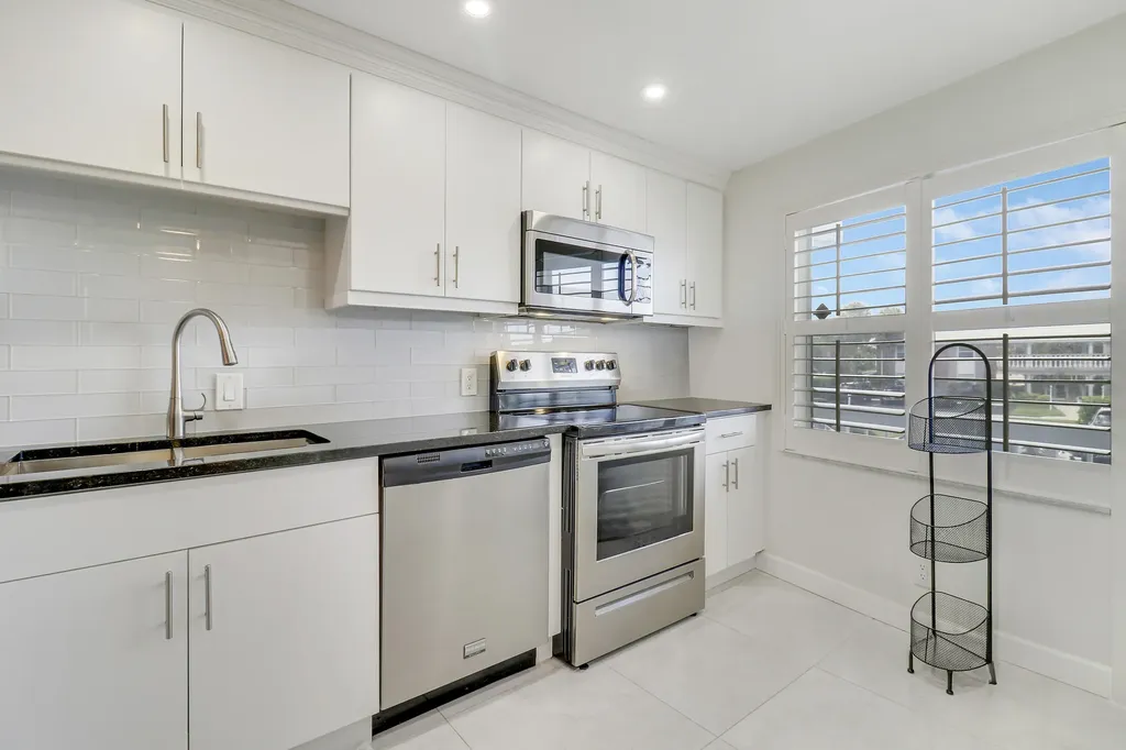 155 Yacht Club Drive North Palm Beach FL 33408