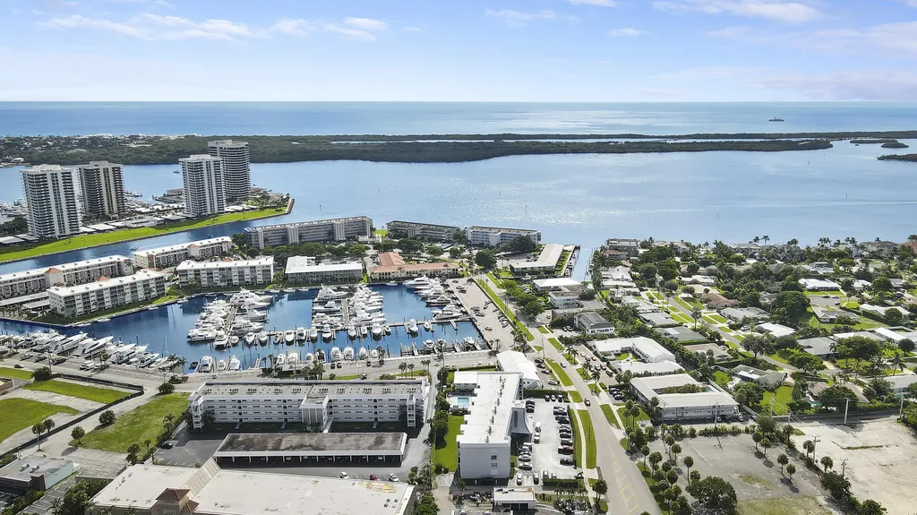 155 Yacht Club Drive North Palm Beach FL 33408