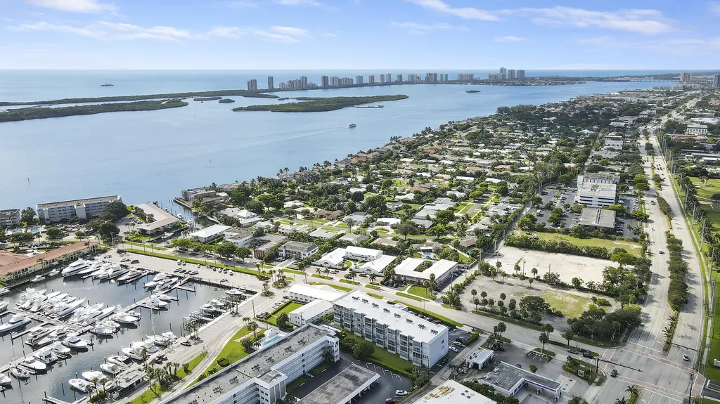 155 Yacht Club Drive North Palm Beach FL 33408
