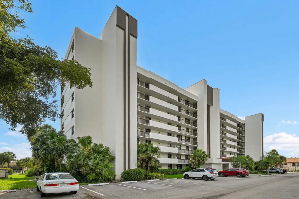 1266 S Military Trail Deerfield Beach FL 33442
