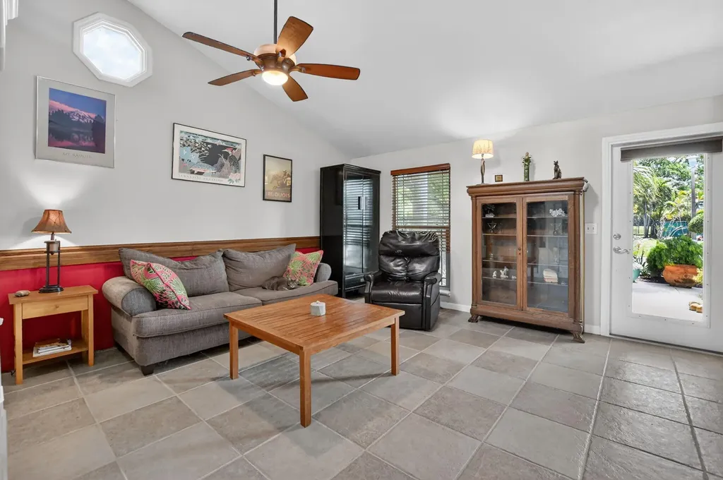 8353 Huntsman Place Boca Raton FL 33433
