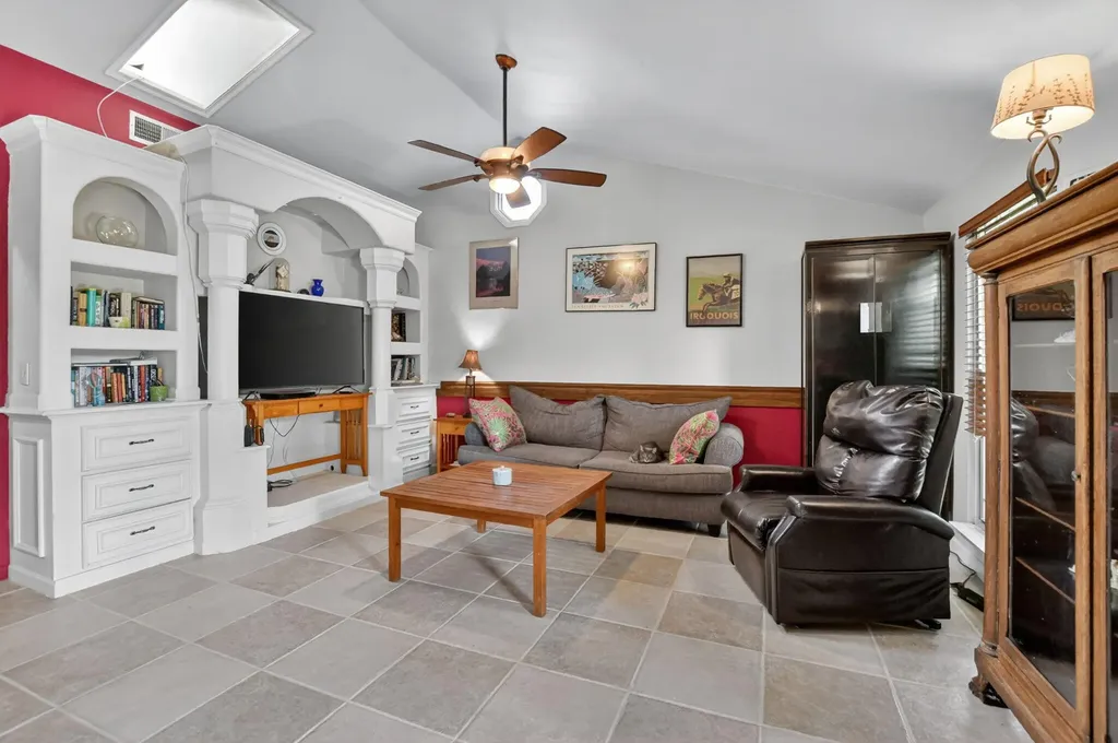 8353 Huntsman Place Boca Raton FL 33433
