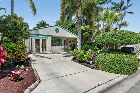8353 Huntsman Place Boca Raton FL 33433