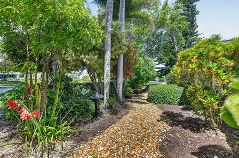 8353 Huntsman Place Boca Raton FL 33433