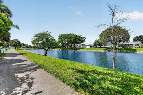 8353 Huntsman Place Boca Raton FL 33433