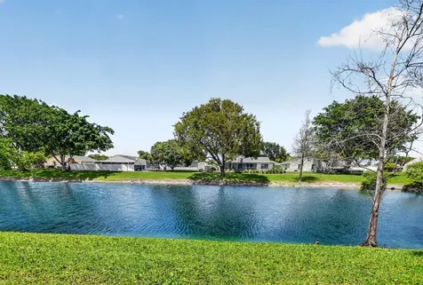 8353 Huntsman Place Boca Raton FL 33433