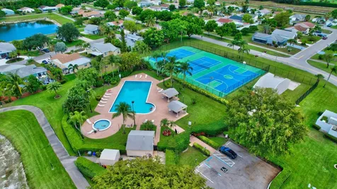 8353 Huntsman Place Boca Raton FL 33433