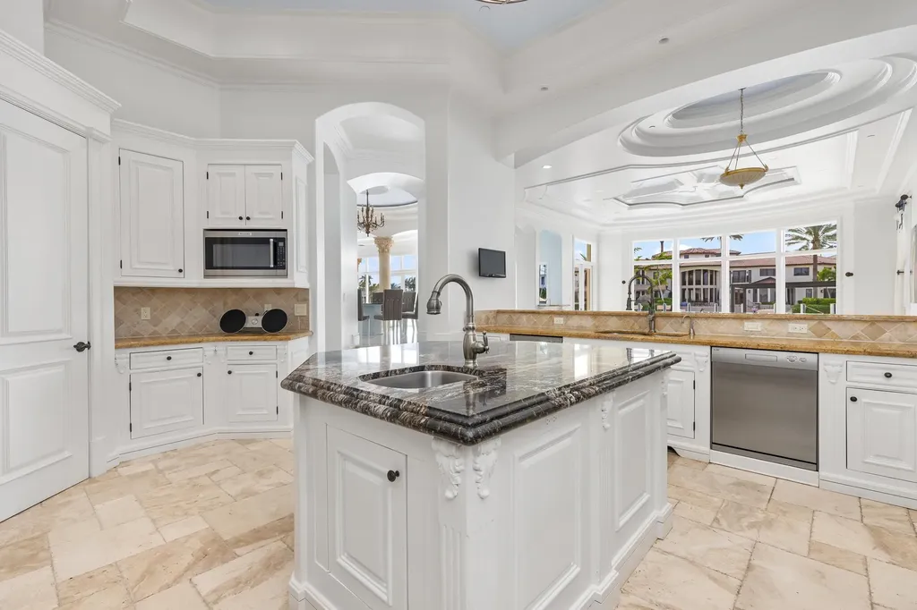 3201 NE 27th Avenue Lighthouse Point FL 33064