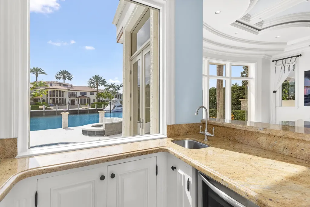 3201 NE 27th Avenue Lighthouse Point FL 33064