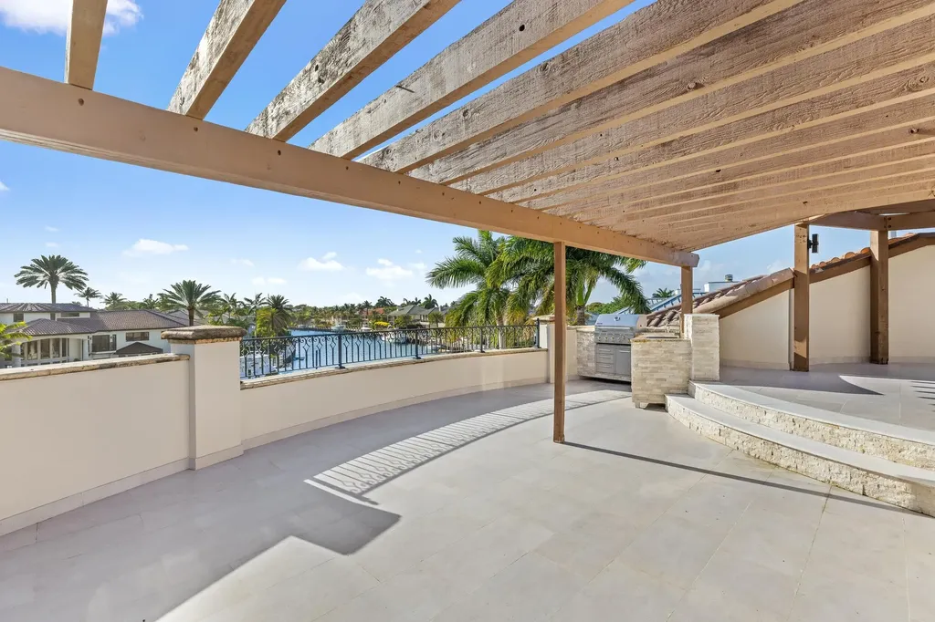 3201 NE 27th Avenue Lighthouse Point FL 33064