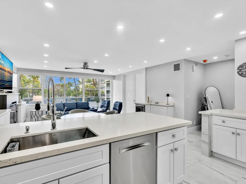 3300 NE 36th Street Fort Lauderdale FL 33308