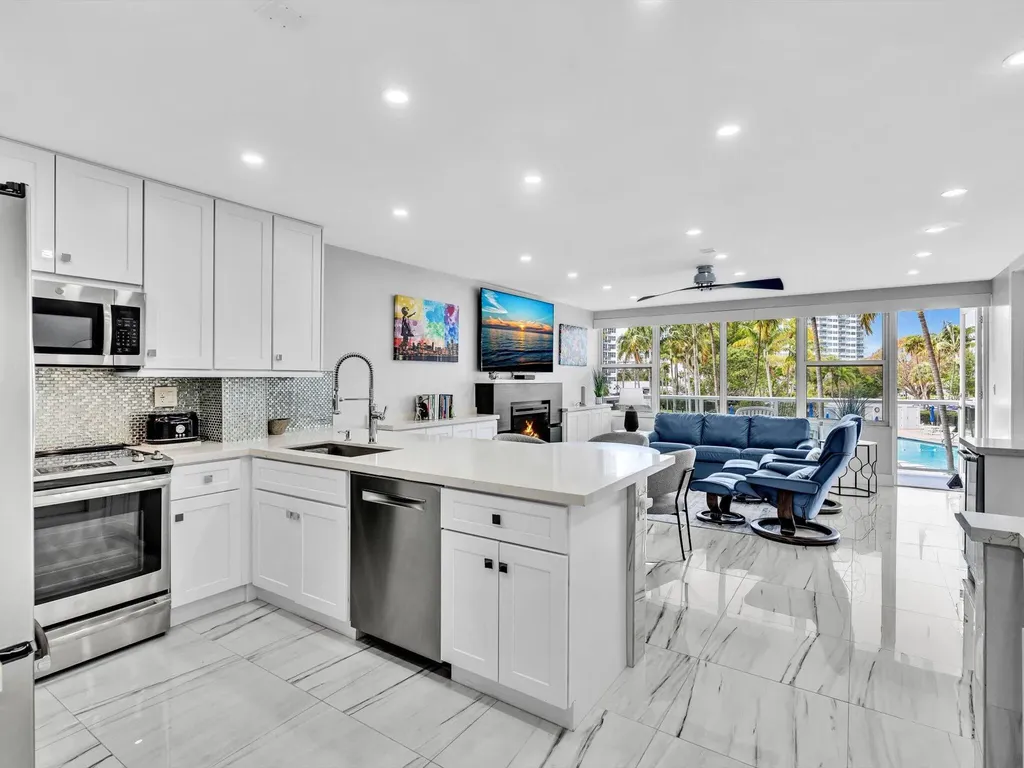 3300 NE 36th Street Fort Lauderdale FL 33308