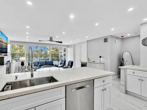 3300 NE 36th Street Fort Lauderdale FL 33308