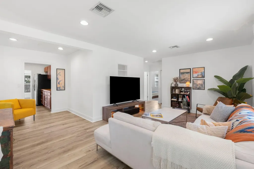 1630 NW 4th Avenue Fort Lauderdale FL 33311