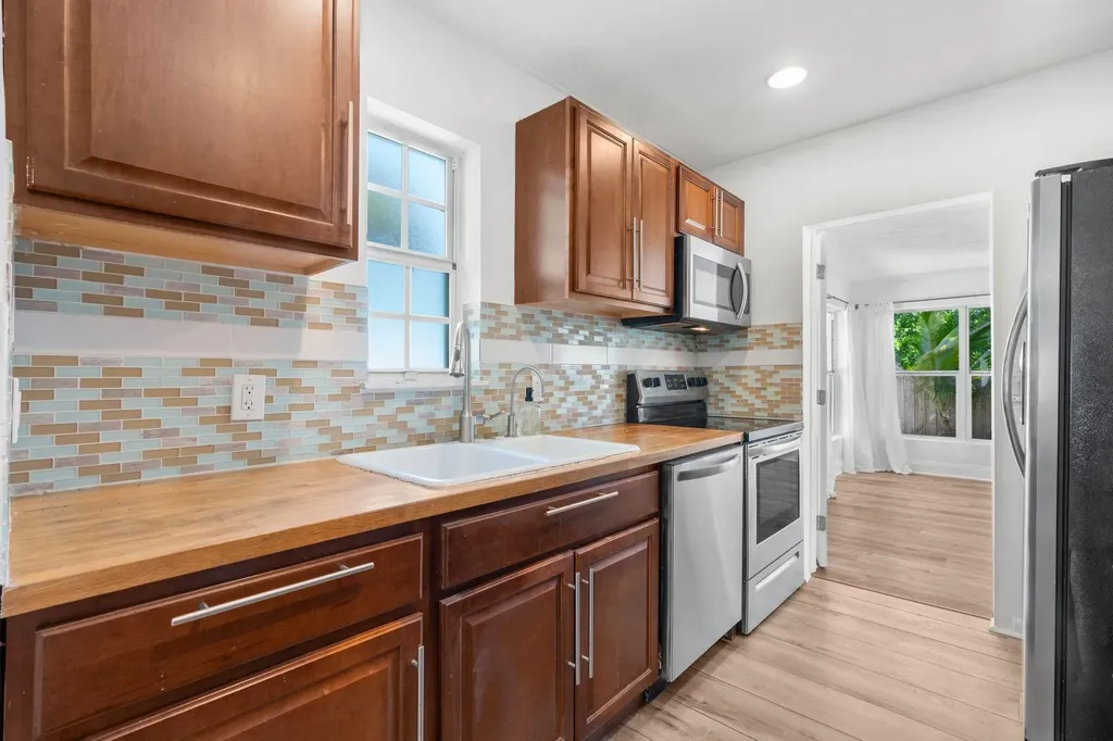 1630 NW 4th Avenue Fort Lauderdale FL 33311