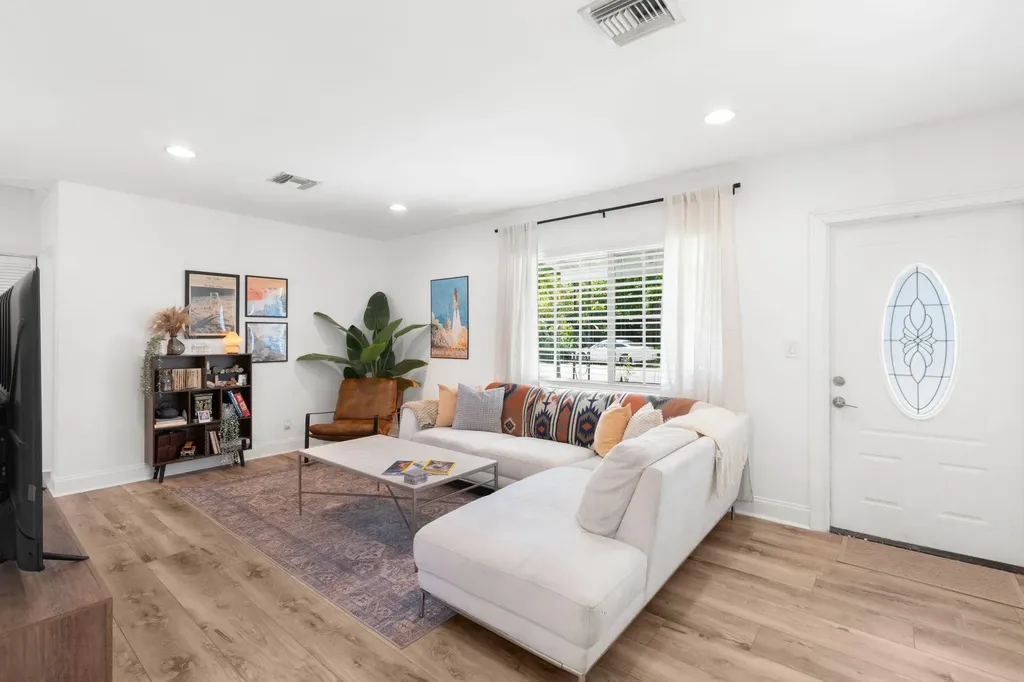 1630 NW 4th Avenue Fort Lauderdale FL 33311