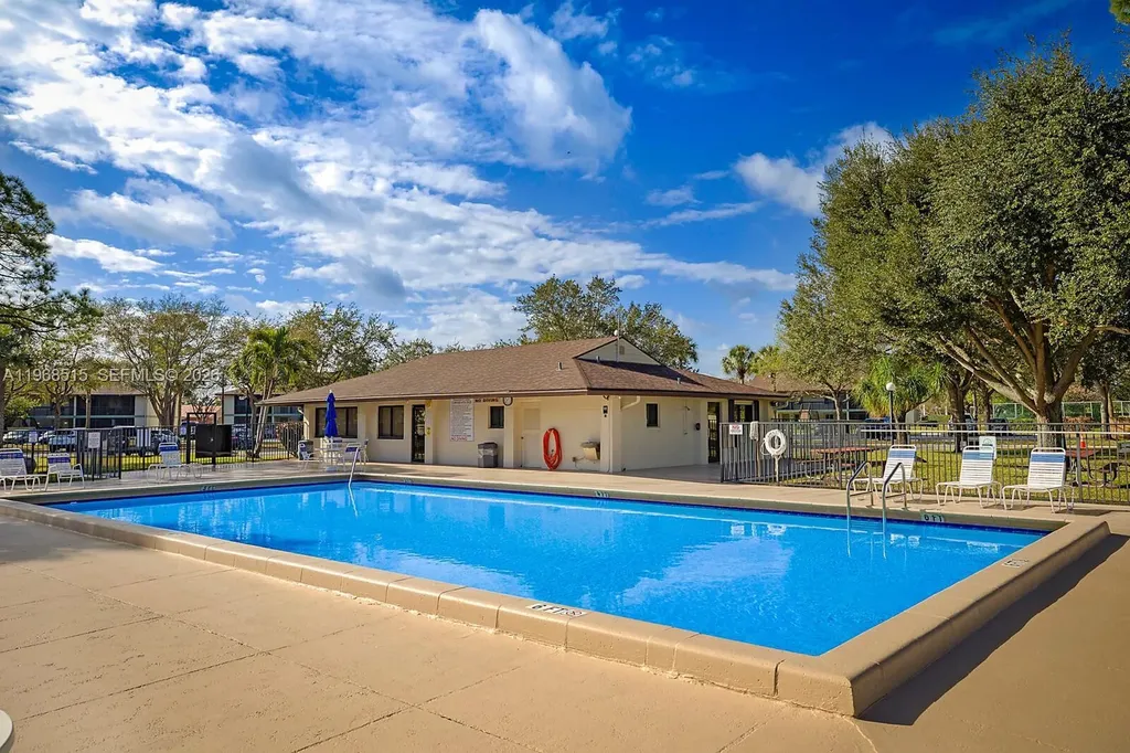 6327 Chasewood Drive Jupiter FL 33458