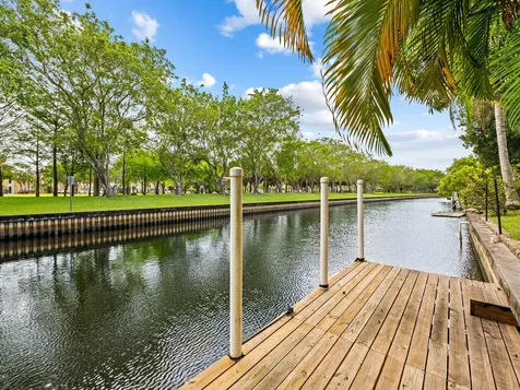 1320 SW 55th Avenue Plantation FL 33317