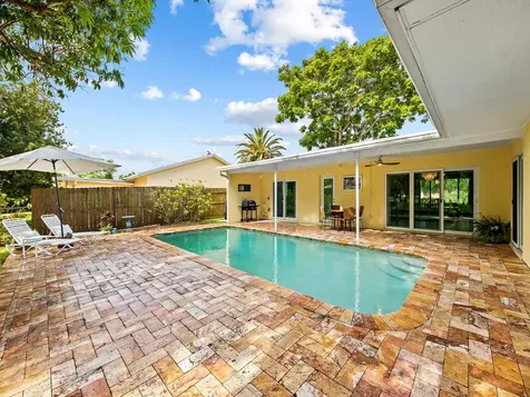 1320 SW 55th Avenue Plantation FL 33317