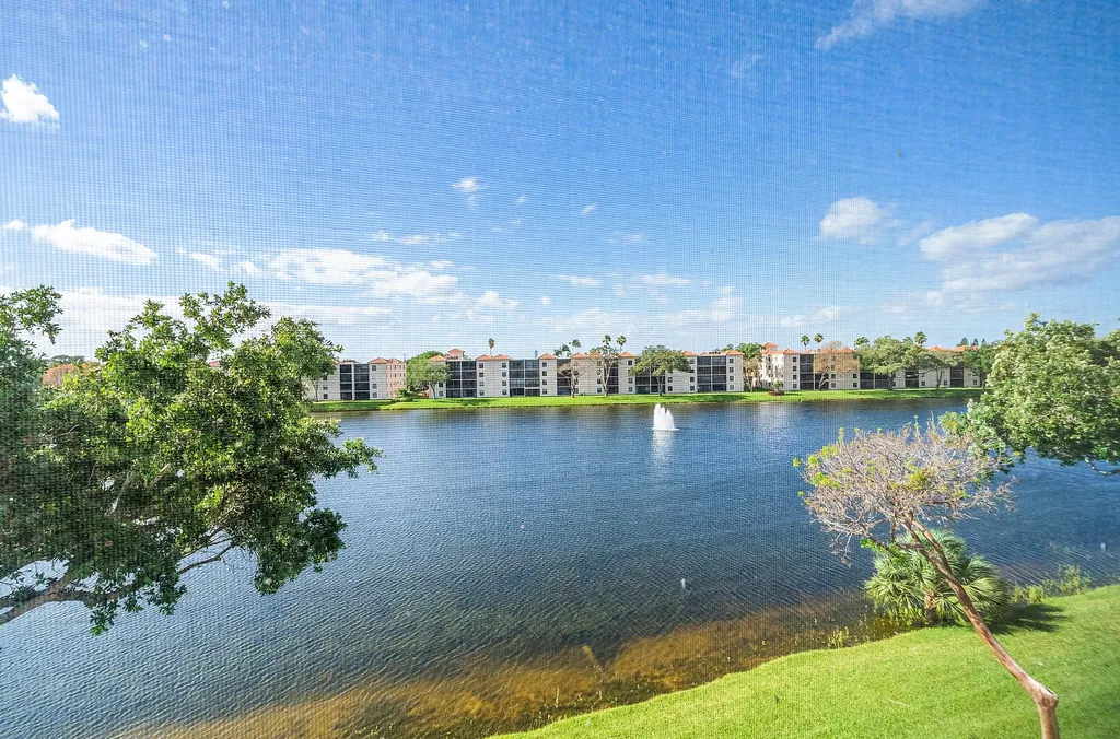 6065 Pointe Regal Circle Delray Beach FL 33484