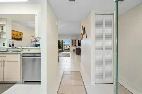 6065 Pointe Regal Circle Delray Beach FL 33484