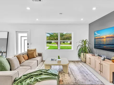 209 NE 27th Drive Wilton Manors FL 33334