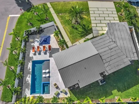 209 NE 27th Drive Wilton Manors FL 33334