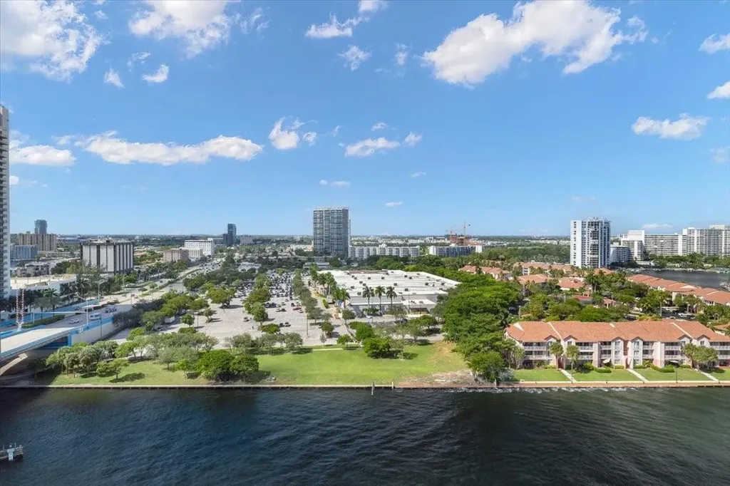 4010 S Ocean Drive Hollywood FL 33019