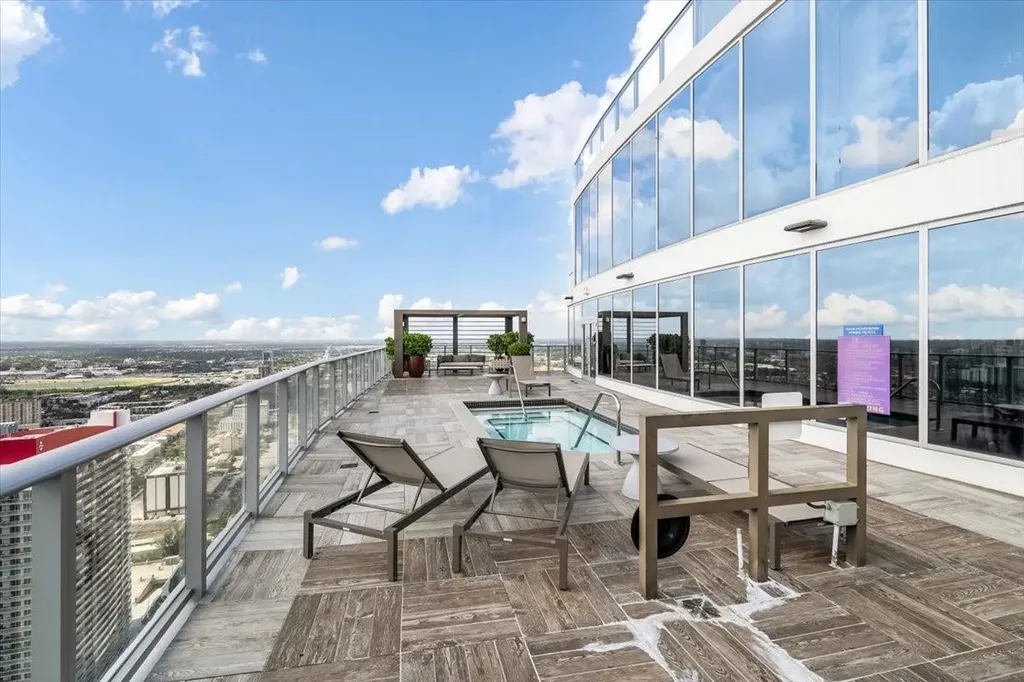 4010 S Ocean Drive Hollywood FL 33019