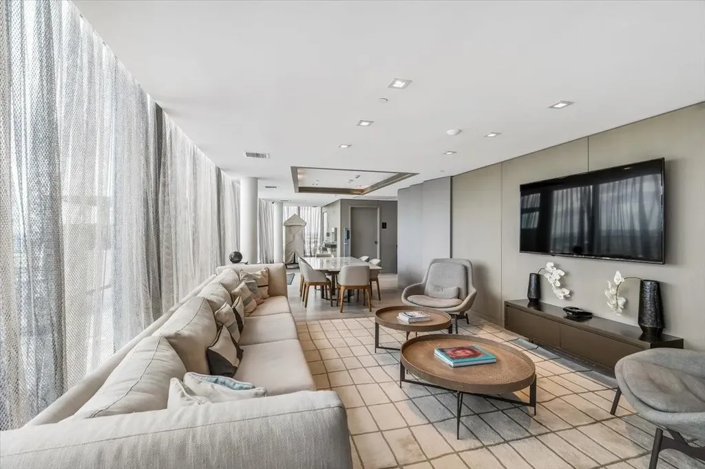 4010 S Ocean Drive Hollywood FL 33019