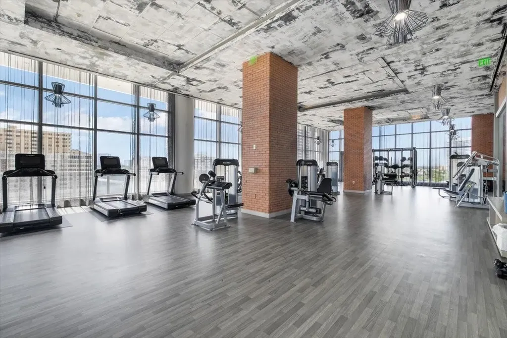4010 S Ocean Drive Hollywood FL 33019