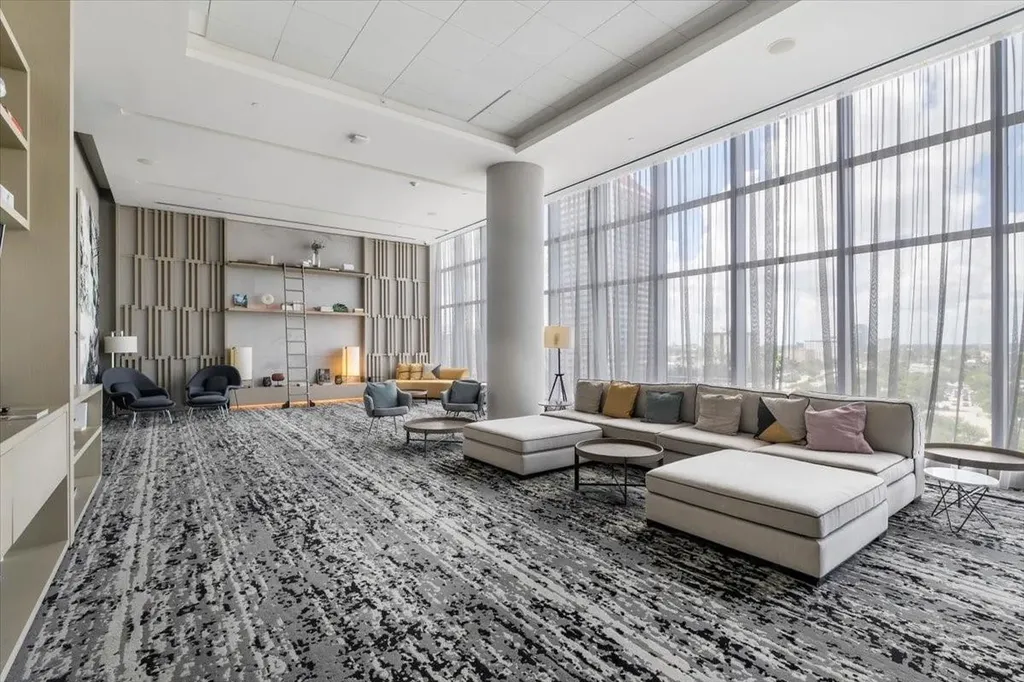 4010 S Ocean Drive Hollywood FL 33019