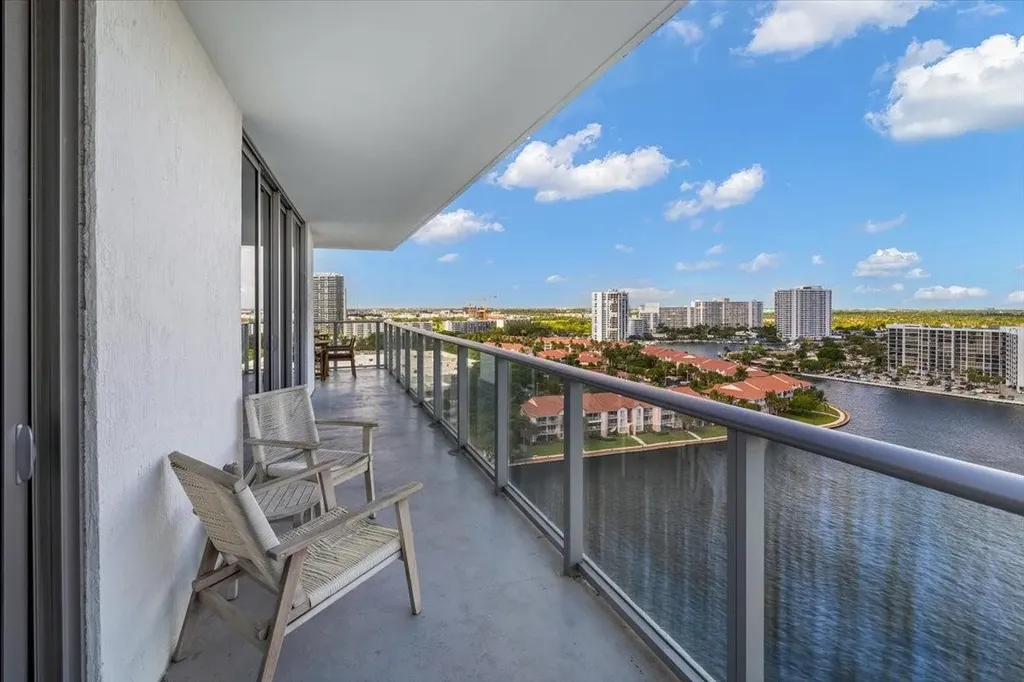 4010 S Ocean Drive Hollywood FL 33019
