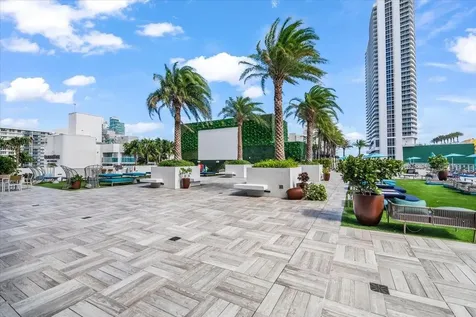 4010 S Ocean Drive Hollywood FL 33019