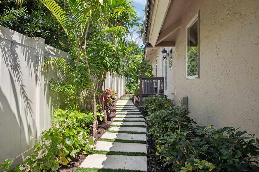 2525 Barcelona Drive Fort Lauderdale FL 33301