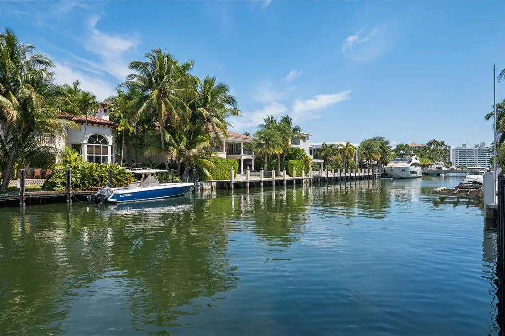 2525 Barcelona Drive Fort Lauderdale FL 33301