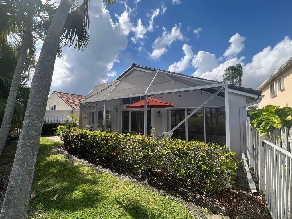 6304 Barton Creek Circle Lake Worth FL 33463