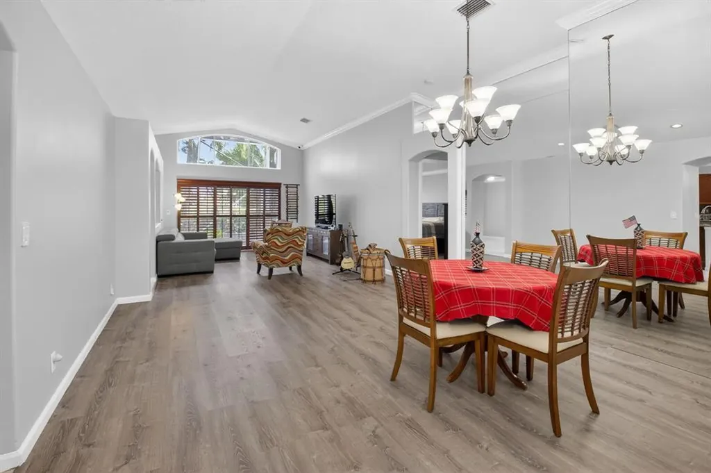 6304 Barton Creek Circle Lake Worth FL 33463