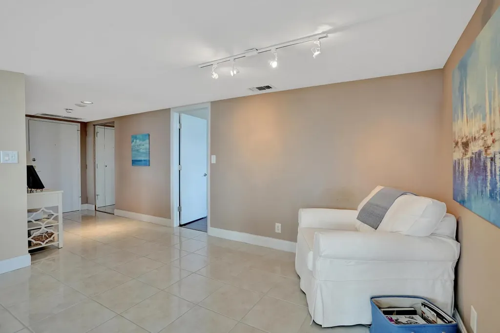 1010 S Ocean Boulevard Pompano Beach FL 33062